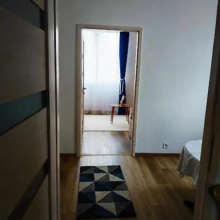 Varmegyehaza Appartement *